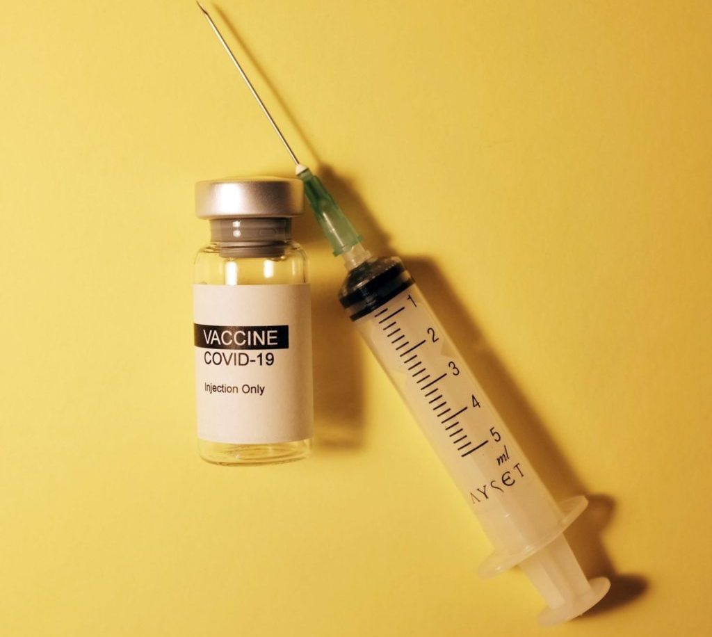コロナワクチンの完全接種回数は何回と認識してますか？